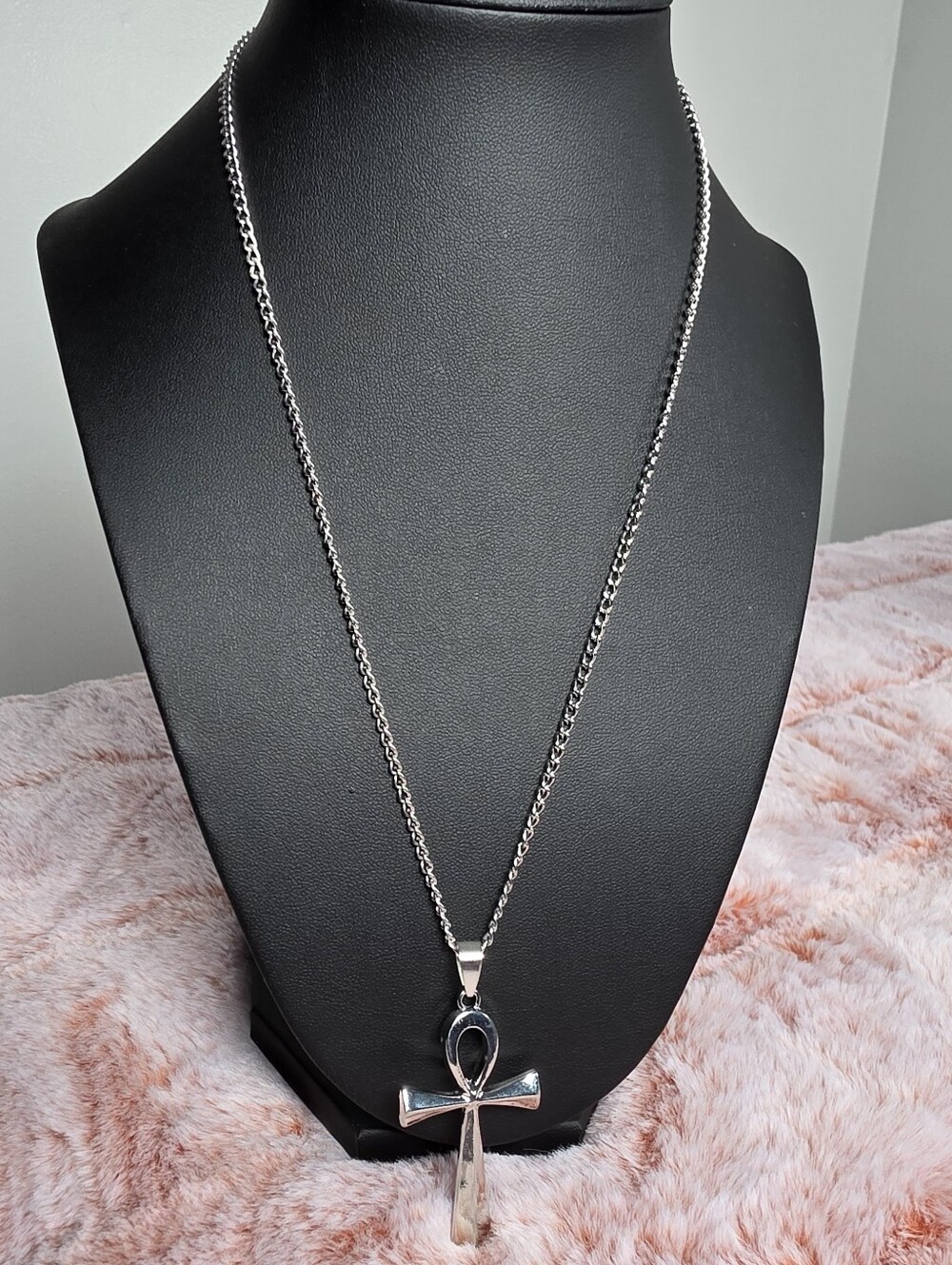 Silver Ankh Pendant Necklace